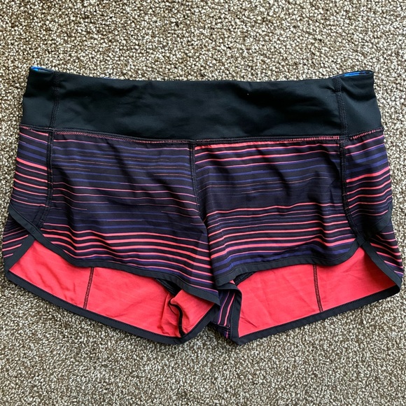 Lululemon Run Times Short *4-way Stretch 4", Size 6 - Picture 1 of 7